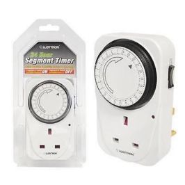 Lloytron A1206 Mechanical Segment Security Plug Timer15 Min Interval 24 Hour New